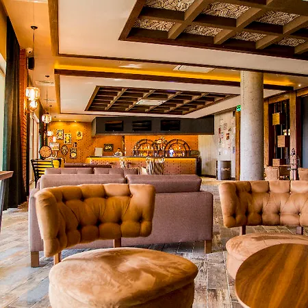 Jacaranda Beach Luxury Club