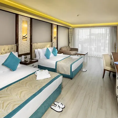 فندق Jacaranda Beach Luxury Club
