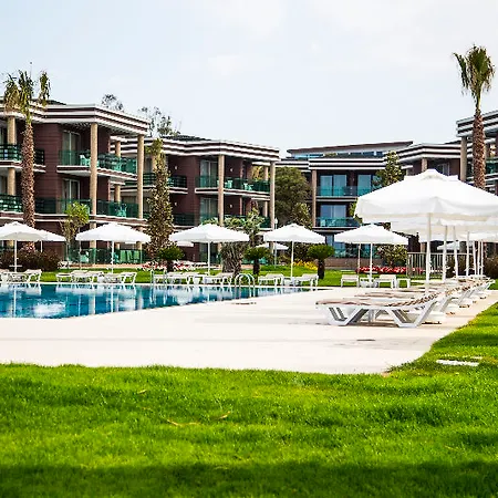 Hotel Jacaranda Beach Luxury Club