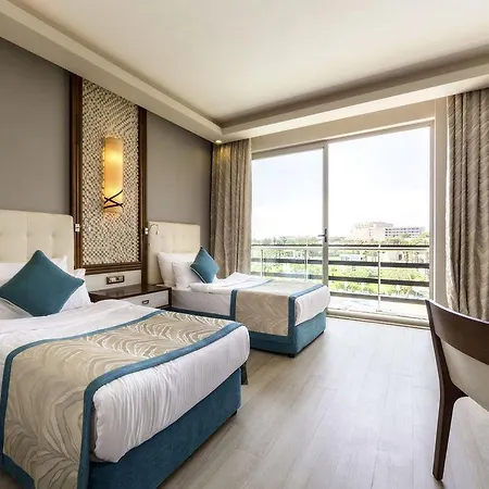 Hotel Jacaranda Beach Luxury Club 5*