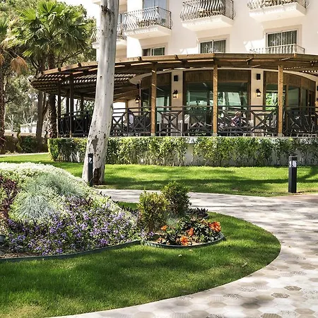 Jacaranda Beach Luxury Club
