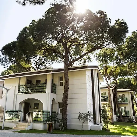 Jacaranda Beach Luxury Club Hotel 5*