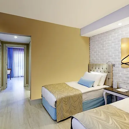 Jacaranda Beach Luxury Club 5*